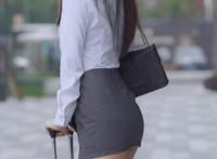 女生职场穿搭短裙