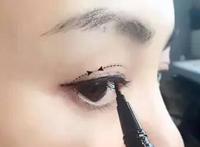 眼线怎么纹好看