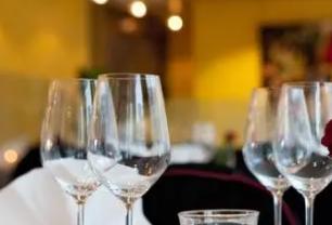 酒桌上的礼仪和说话技巧