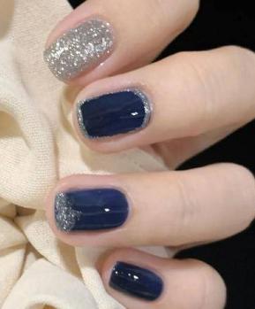 美甲夏天显白图片最新款