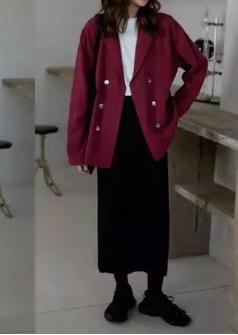 黑色百褶长裙的最佳搭配