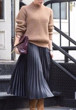 黑色百褶长裙的最佳搭配