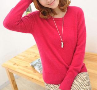 大红色服饰搭配什么颜色最好看