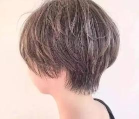 女人小个子头小脸小适合发型