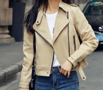 卡其色的风衣怎么搭配好看