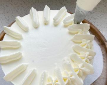 蛋糕店蛋糕的制作方法和步骤