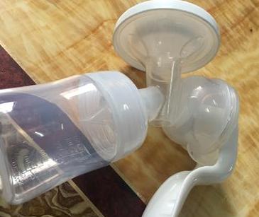 吸奶器电动的好还是手动的好