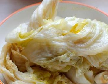 正宗东北酸白菜的腌制方法