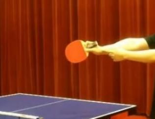 直握乒乓球拍的正确姿势