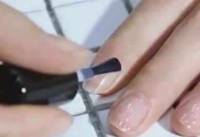 指甲营养油的正确用法