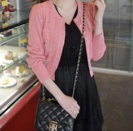 夏季减龄服装搭配