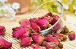 如何利用玫瑰花美容