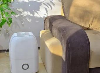 下雨天潮湿要不要开窗