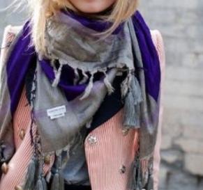 小三角围巾的系法图解