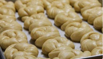 家庭自制面包简单做法