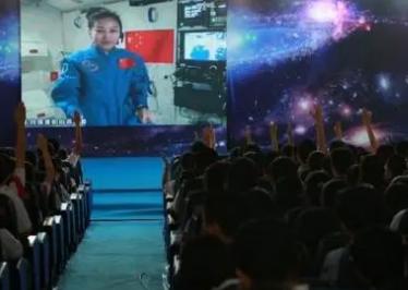 中国首次太空授课全程回顾