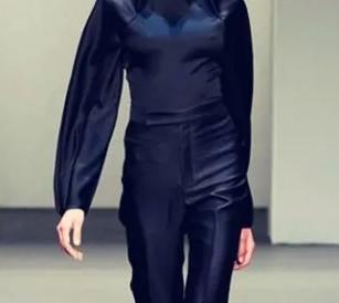 秋季人适合的衣服颜色搭配