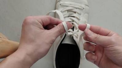 鞋带的系法图解花样