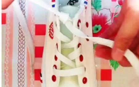 鞋带的系法图解花样