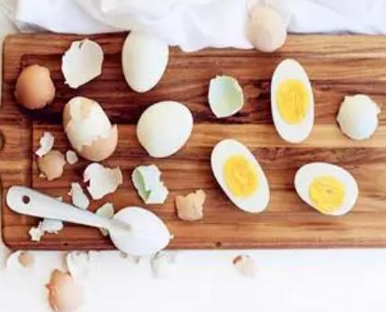 喉咙痛不能吃鸡蛋吗