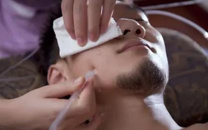 男性怎么做美容