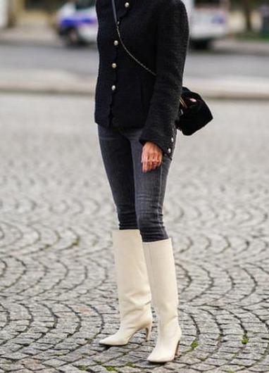 白色平底靴子搭配图片