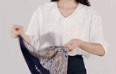 小方丝巾的18种系法视频