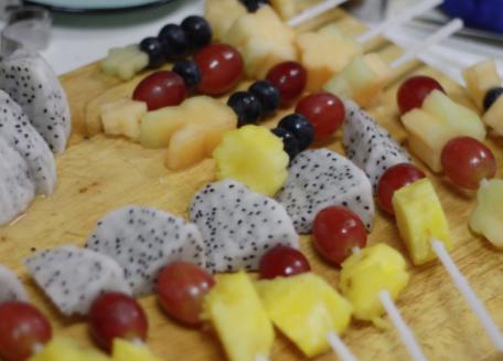 如何制作水果花束