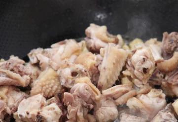 川菜清烧鸡的做法大全