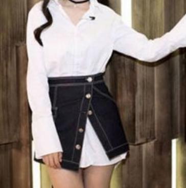 高腰半身裙搭配什么上衣夏季