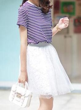 高腰半身裙搭配什么上衣夏季