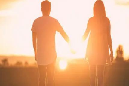 男人心动时看你的眼神是怎样的