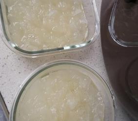 电饭煲银耳红枣汤的做法