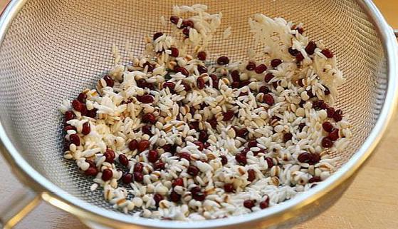 红豆薏米粥的做法