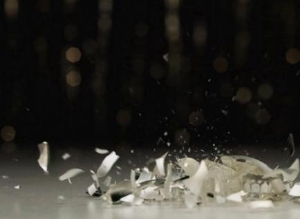 梦见玻璃打碎了